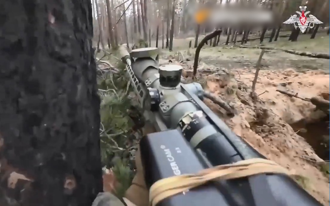 Các tay súng bắn tỉa Nga yểm trợ lực lượng đánh chiếm cứ điểm Ukraine